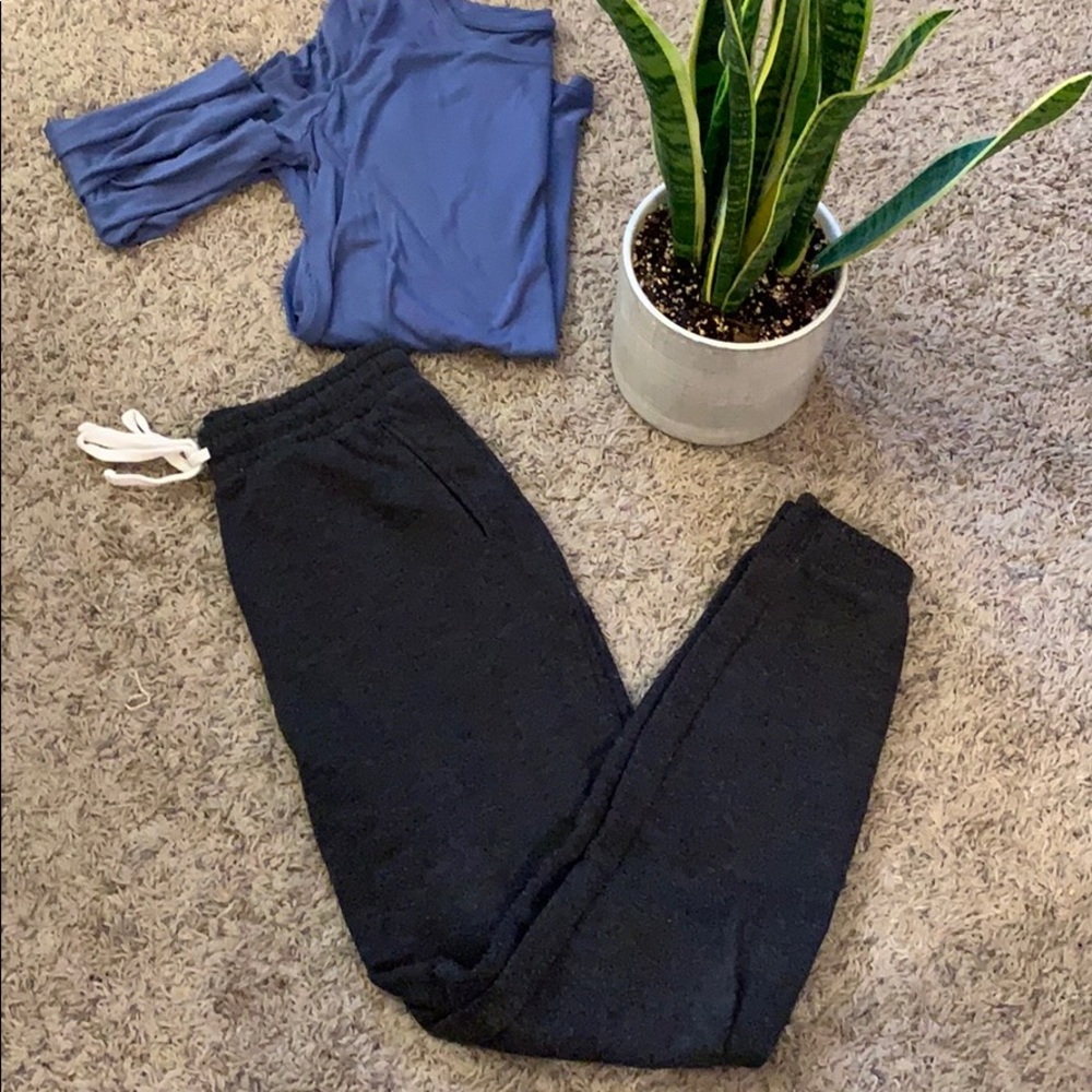 Heather grey sweatpants/joggers